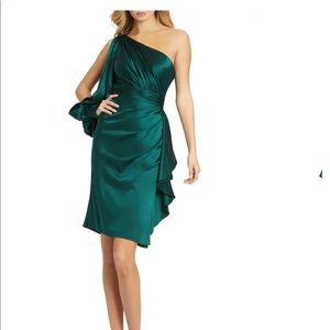 Mac Duggal new with tags